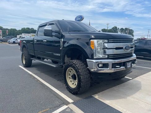Used 2017 Ford F250 Lariat w/ Chrome Package AWD/4WD image 2