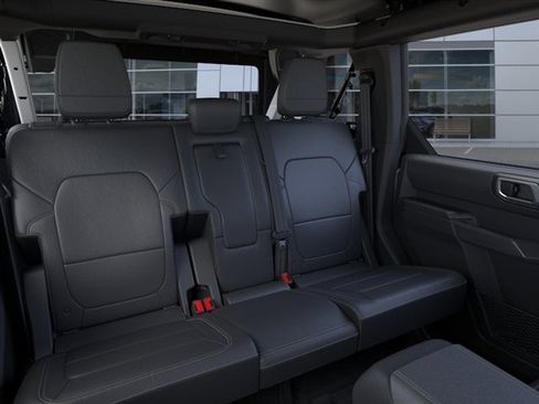 New 2025 Ford Bronco Badlands image 11
