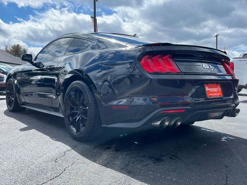 Used 2018 Ford Mustang GT RWD image 6