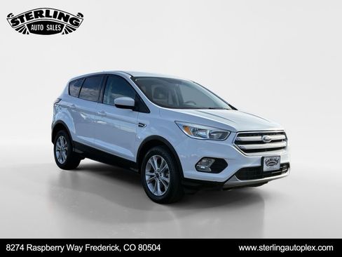 Used 2017 Ford Escape SE image 7