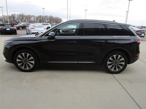 Used 2022 Lincoln Corsair Reserve w/ Equipment Group 201A image 6