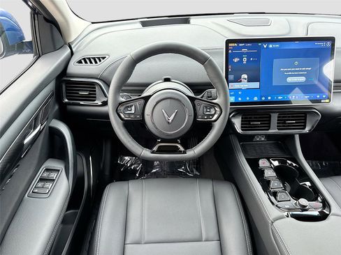 New 2025 VinFast VF 8 Eco AWD/4WD image 21