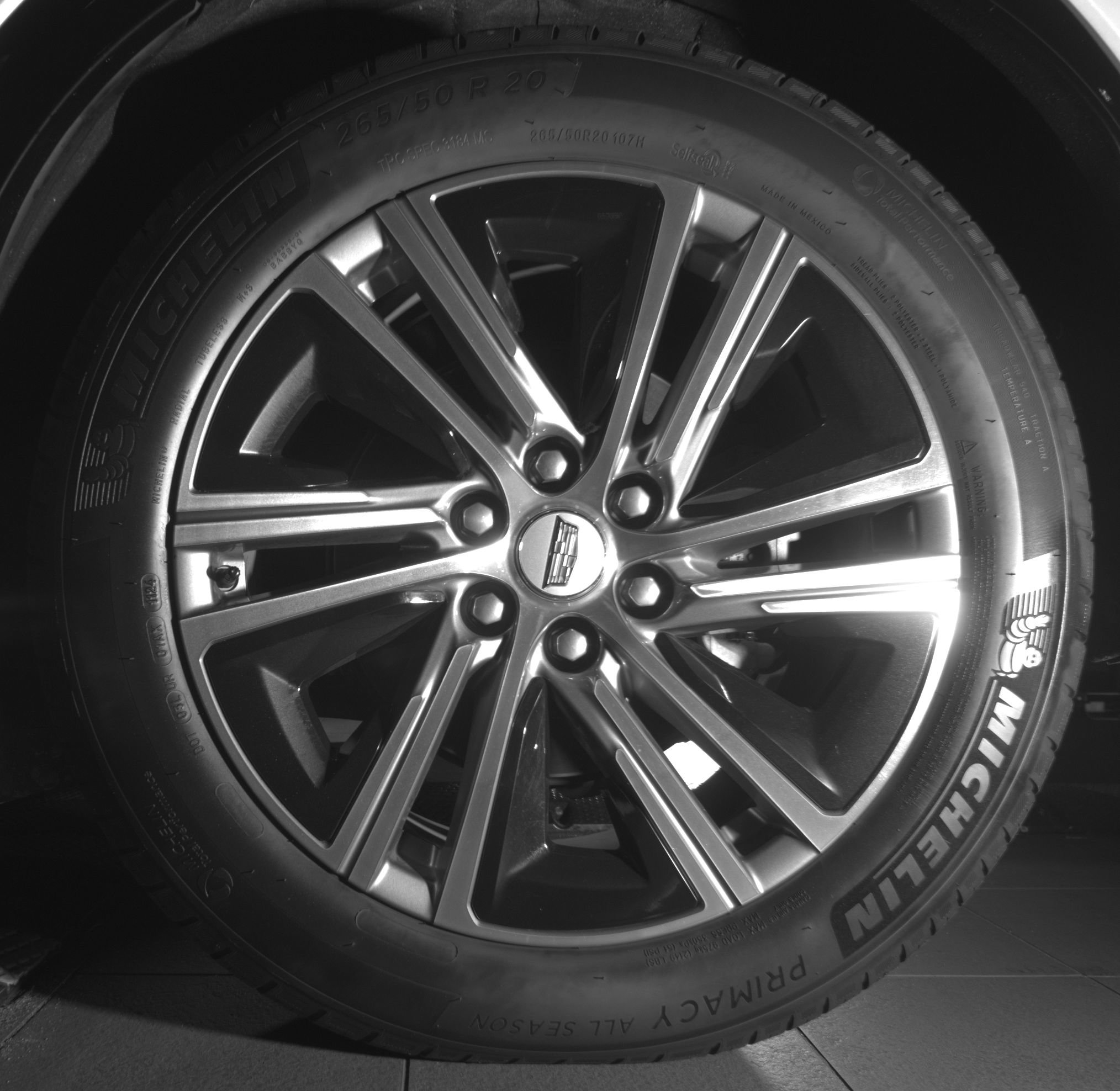 Used 2024 Cadillac Lyriq Luxury RWD image 9