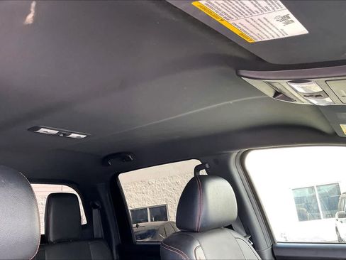 Used 2021 Nissan Titan PRO-4X w/ Pro-4x Convenience Package AWD/4WD image 30