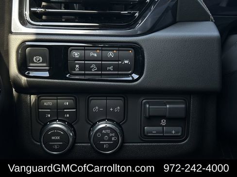 New 2026 GMC Yukon AT4 w/ AT4 Premium Plus Package AWD/4WD image 20