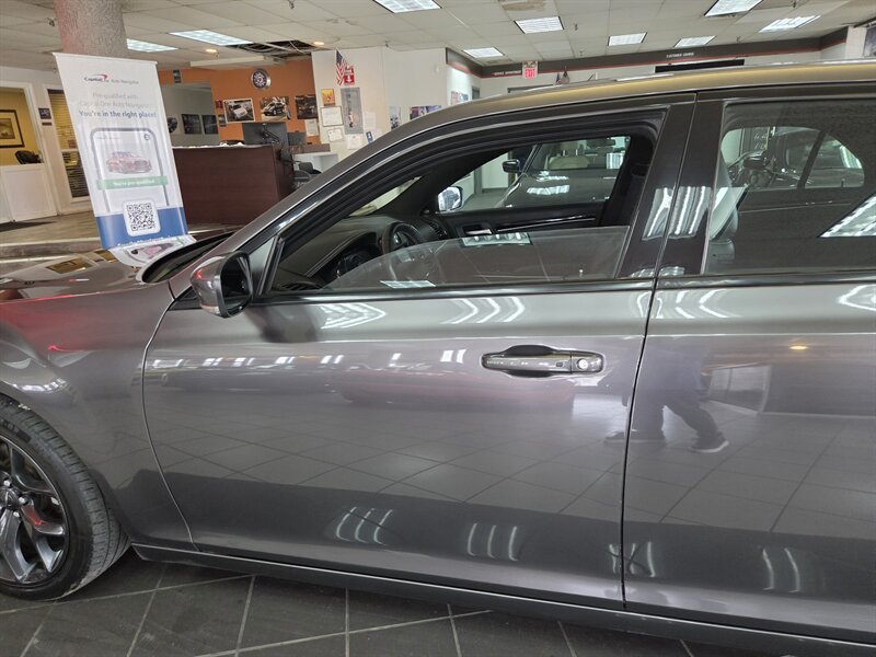 Used 2023 Chrysler 300 S RWD image 39