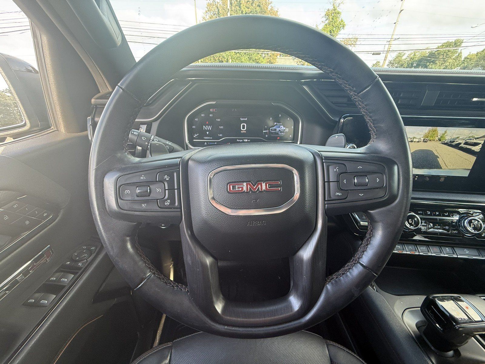 Used 2024 GMC Sierra 1500 AT4 w/ Technology Package AWD/4WD image 20