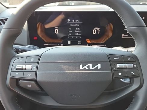 New 2026 Kia K4 EX FWD image 27
