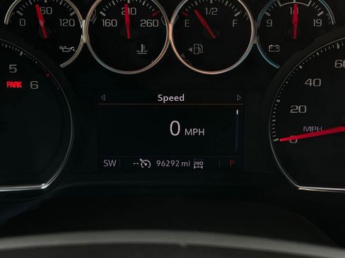 Used 2021 Chevrolet Tahoe RST AWD/4WD image 16