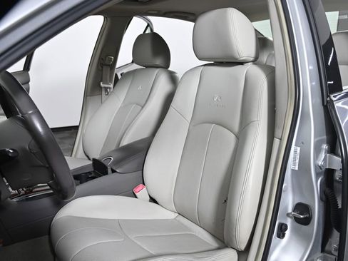 Used 2012 INFINITI G37 Journey w/ Premium Pkg image 22