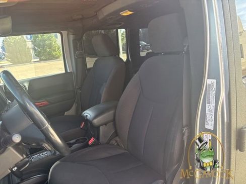 Used 2013 Jeep Wrangler Unlimited Sport image 7