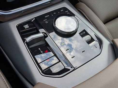 New 2026 BMW X3 xDrive30 w/ Premium Package image 16