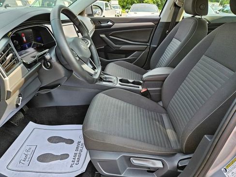 Used 2024 Volkswagen Jetta S image 8