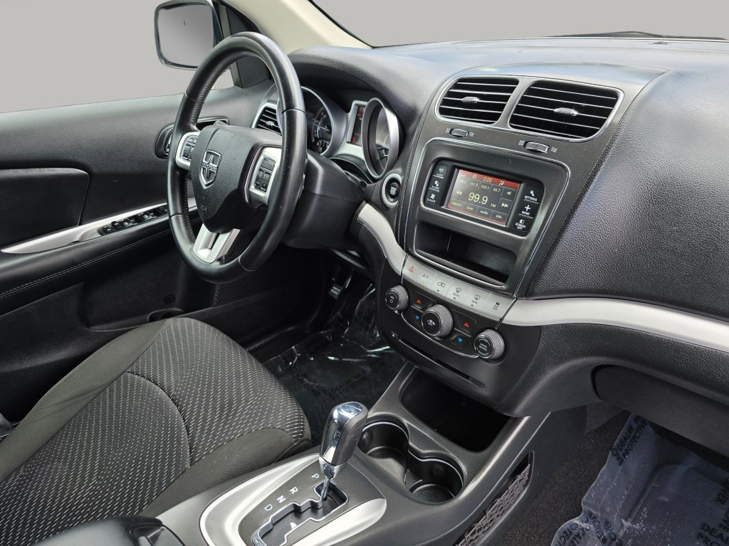 Used 2019 Dodge Journey SE w/ Connectivity Group FWD image 45
