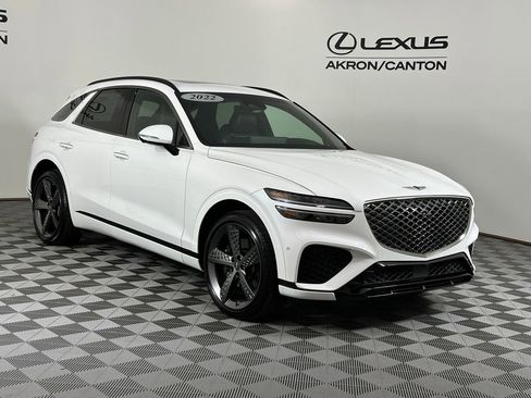 Used 2022 Genesis GV70 3.5T Sport w/ Sport Prestige Package AWD/4WD image 2