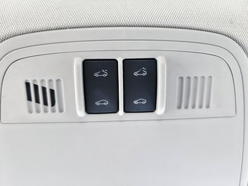 Used 2017 Buick Regal Sport Touring FWD image 40