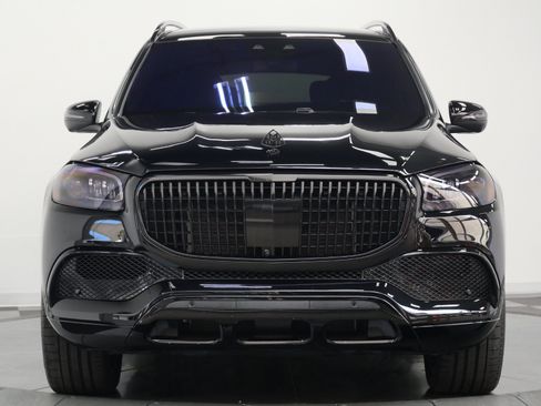 Used 2023 Mercedes-Benz Maybach GLS 600 4MATIC image 4