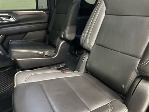 Used 2023 Chevrolet Suburban Premier AWD/4WD image 11