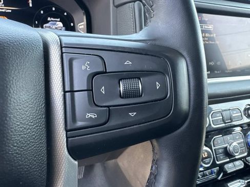 Used 2024 GMC Yukon Denali RWD image 42