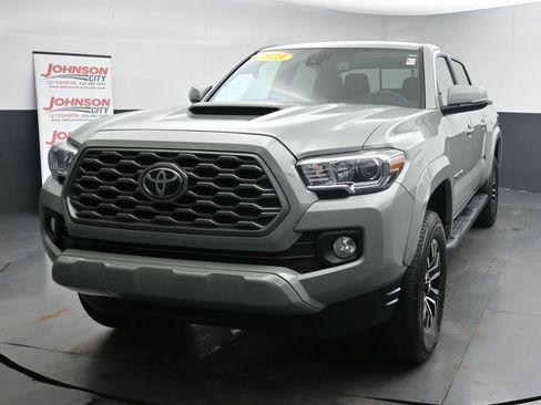 Used 2023 Toyota Tacoma TRD Sport image 4