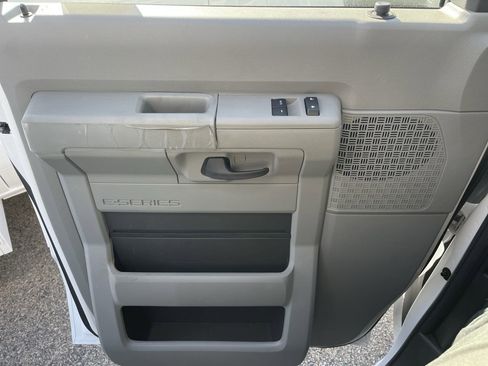 New 2026 Ford E-350 and Econoline 350 Super Duty w/ Power Equipment Group image 19