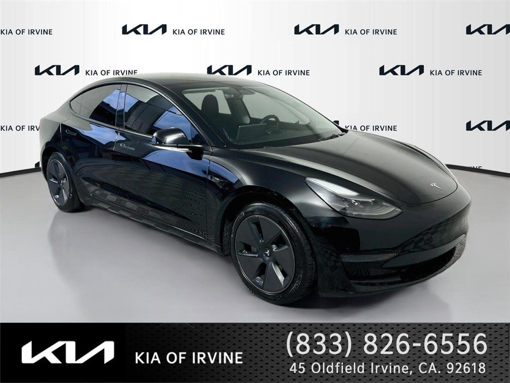 Used 2023 Tesla Model 3 Standard Range RWD image 1