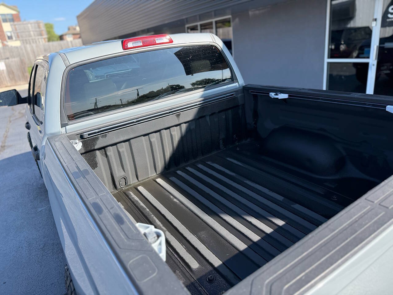 Used 2019 Toyota Tundra SR5 w/ SR5 Upgrade Package AWD/4WD image 10