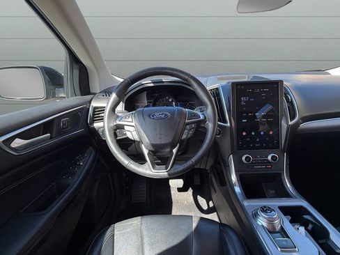 Used 2022 Ford Edge Titanium w/ Equipment Group 301A AWD/4WD image 32