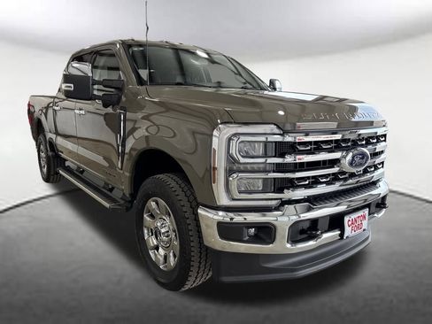 New 2026 Ford F250 Lariat w/ Chrome Package image 7