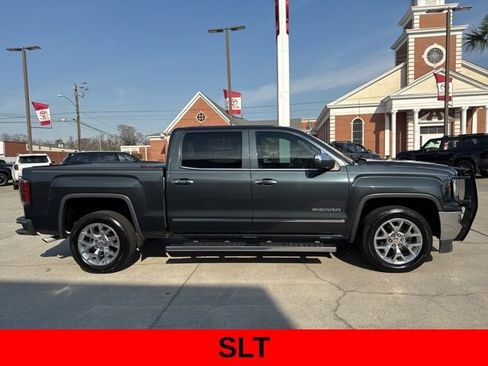 Used 2018 GMC Sierra 1500 SLT w/ SLT Premium Package image 4