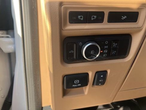 Used 2023 Ford F150 Lariat w/ Equipment Group 502A High image 17