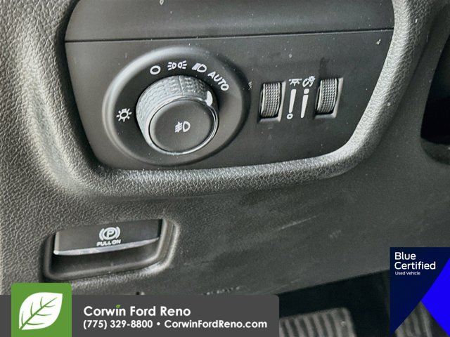 Used 2024 Jeep Grand Cherokee Limited w/ Black Appearance Package AWD/4WD image 14