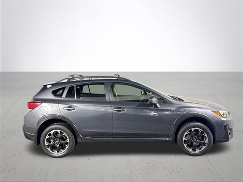 Used 2022 Subaru Crosstrek 2.0i Premium w/ Moonroof Package image 5