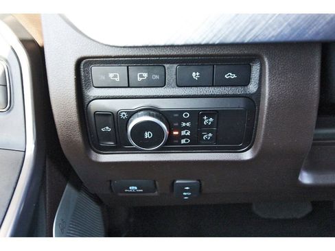 Used 2024 Ford F250 King Ranch w/ FX4 Off-Road Package AWD/4WD image 17