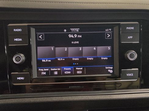 Used 2021 Volkswagen Jetta SE w/ SE Cold Weather Package image 25