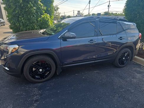Used 2018 GMC Terrain SLT w/ Preferred Package FWD image 4