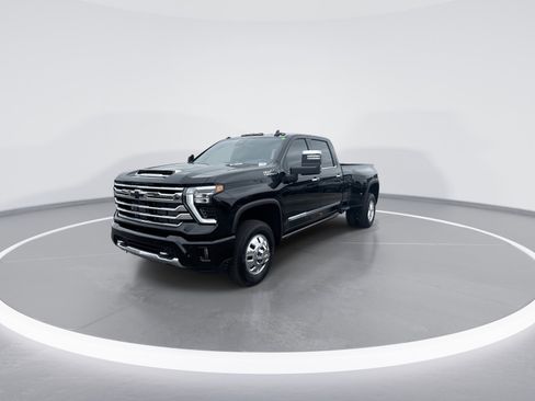 New 2026 Chevrolet Silverado 3500 High Country w/ High Country Premium Package AWD/4WD image 5