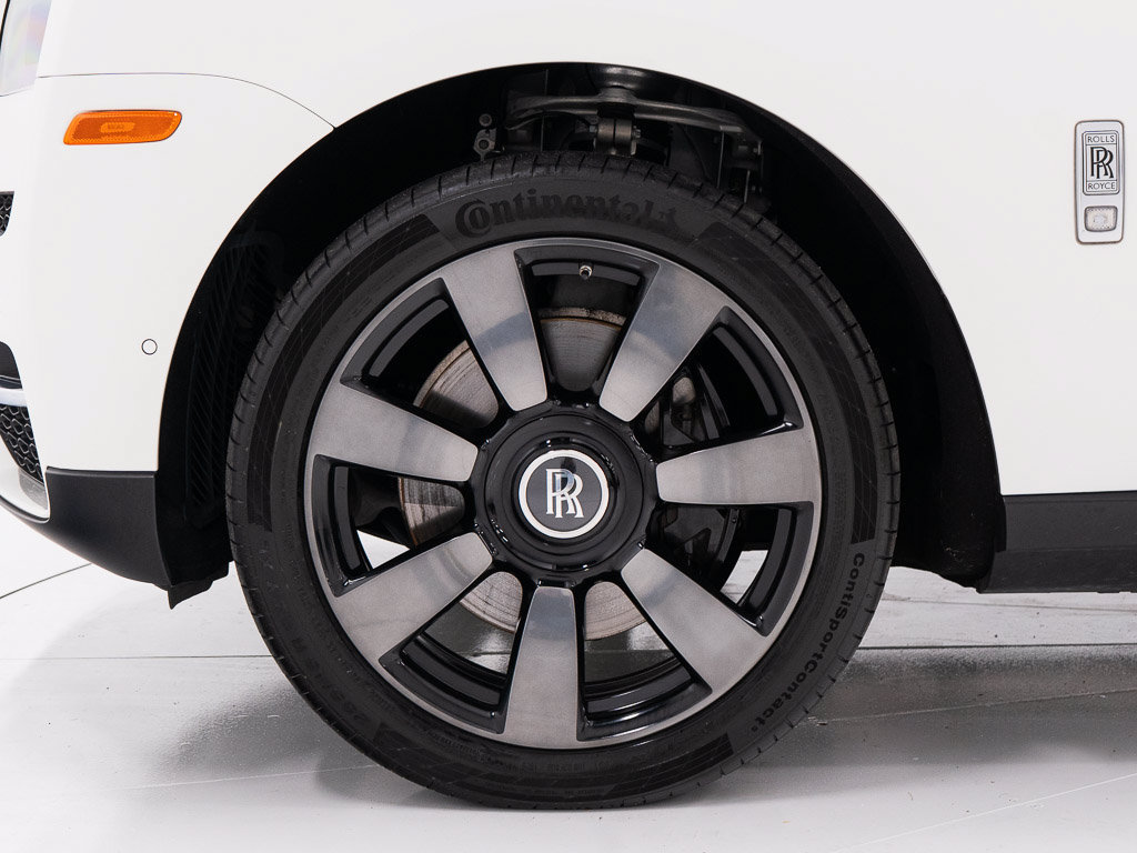 Certified 2023 Rolls-Royce Cullinan AWD/4WD image 49
