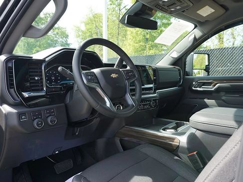 Used 2025 Chevrolet Silverado 2500 LT w/ All Star Edition AWD/4WD image 21