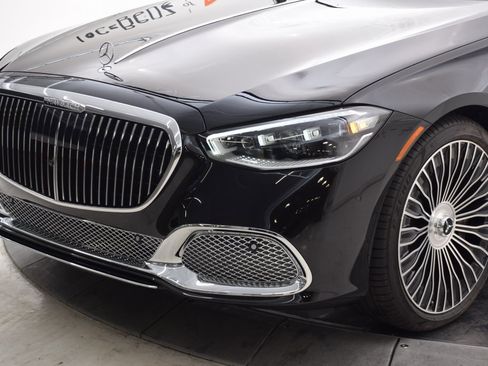 New 2026 Mercedes-Benz Maybach S 680 4MATIC image 10
