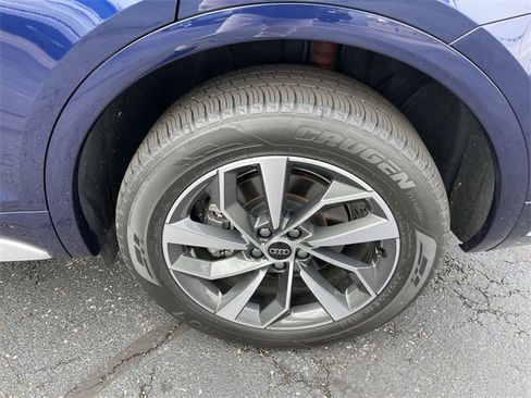 Used 2025 Audi Q5 2.0T Premium Plus w/ Premium Plus Package image 9