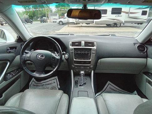 Used 2008 Lexus IS 250 AWD image 8