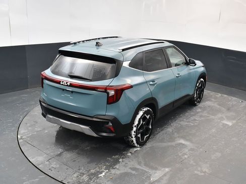 Used 2024 Kia Seltos EX image 31