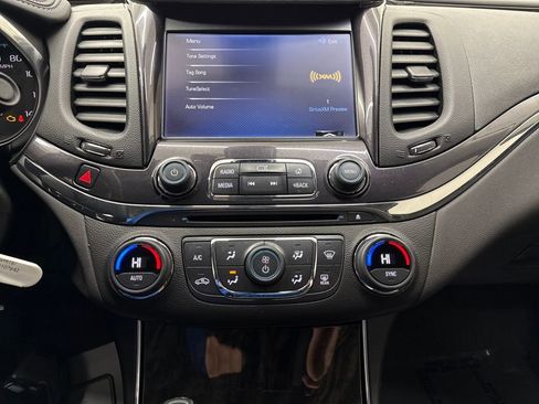 Used 2014 Chevrolet Impala LT w/ Convenience Package image 18