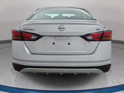 Certified 2024 Nissan Altima 2.5 SV FWD image 6