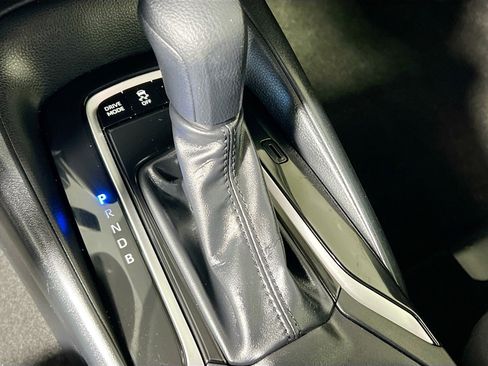 Used 2025 Toyota Corolla LE image 25