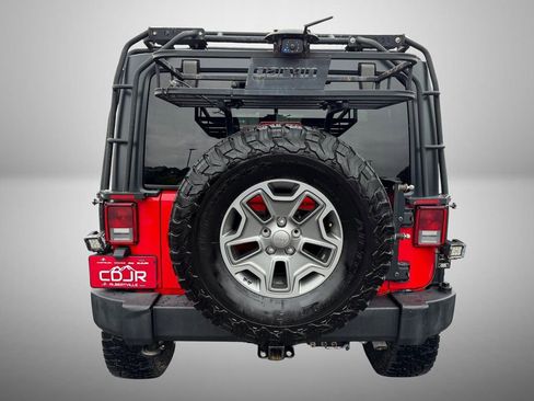 Used 2016 Jeep Wrangler Unlimited Rubicon w/ Connectivity Group image 7