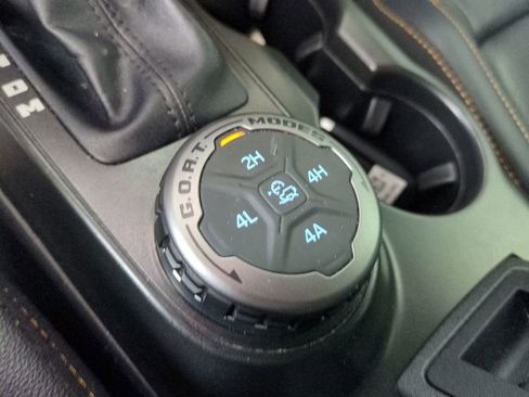 Used 2022 Ford Bronco Badlands image 28