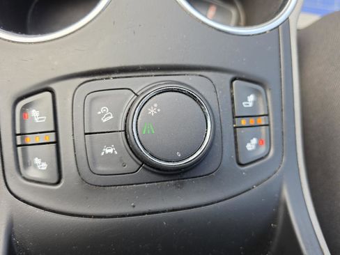 Used 2018 GMC Terrain SLT w/ Infotainment Package II image 17