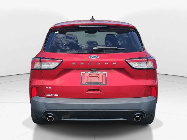 Used 2021 Ford Escape SE w/ SE Sport Appearance Package FWD image 4